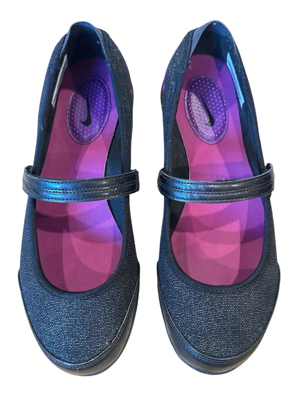 Nike women mary